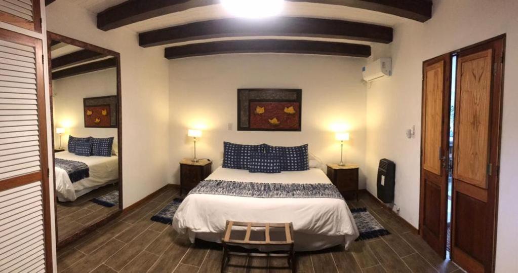 Casa De Coria Bed & Breakfast Chacras de Coria Luaran gambar